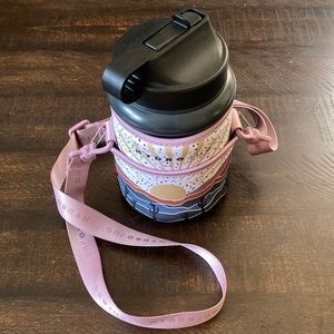 ☃️Mini HydroJug with Sleeve☃️